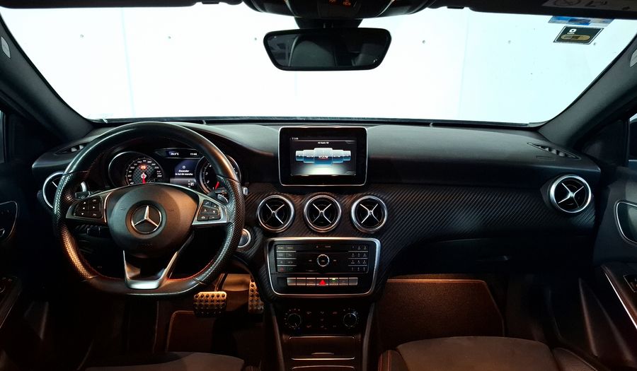 Mercedes Benz Clase A 1.6 200 SPORT DCT Hatchback 2018