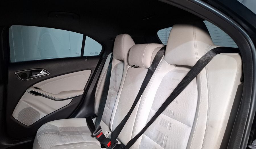 Mercedes Benz Clase A 1.6 200 URBAN DCT Hatchback 2018