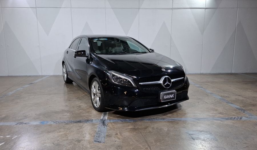 Mercedes Benz Clase A 1.6 200 URBAN DCT Hatchback 2018