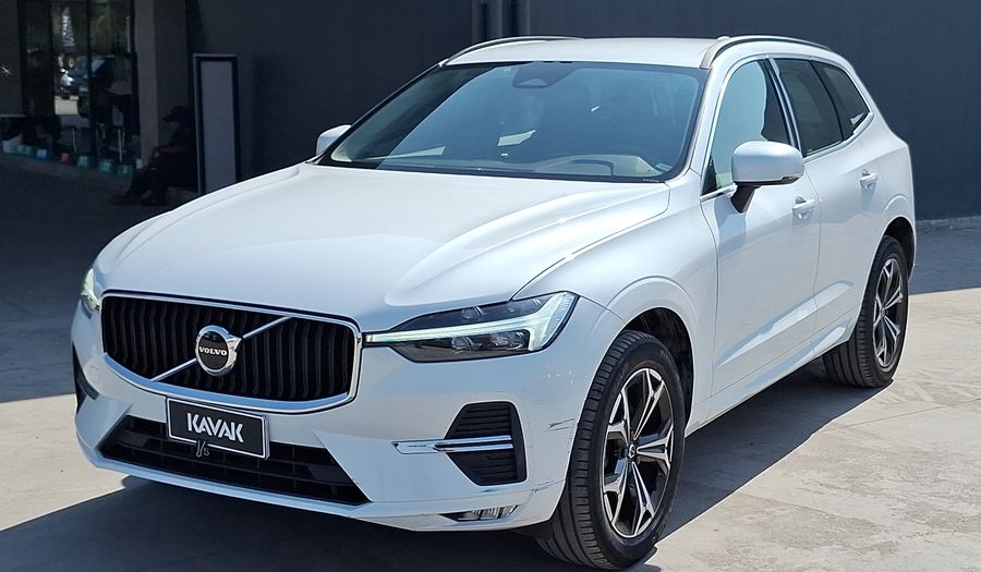 Volvo Xc60 2.0 B5 MOMENTUM AUTO 4WD Suv 2022