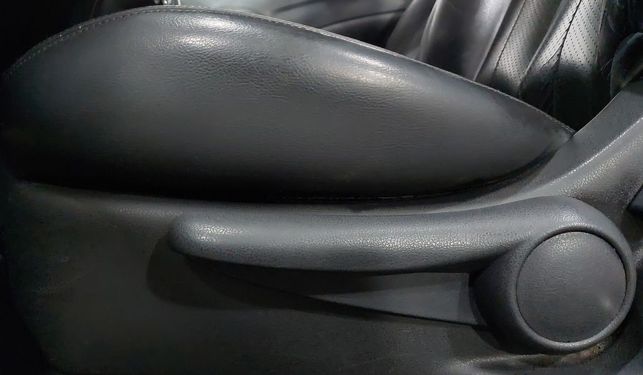 Nissan Versa 1.6 EXCLUSIVE TA AC Sedan 2016