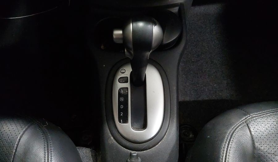 Nissan Versa 1.6 EXCLUSIVE TA AC Sedan 2016