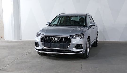 Audi • Q3