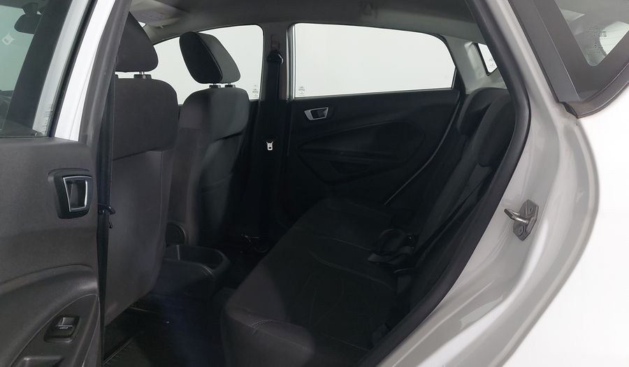 Ford Fiesta SE HATCH Hatchback 2016