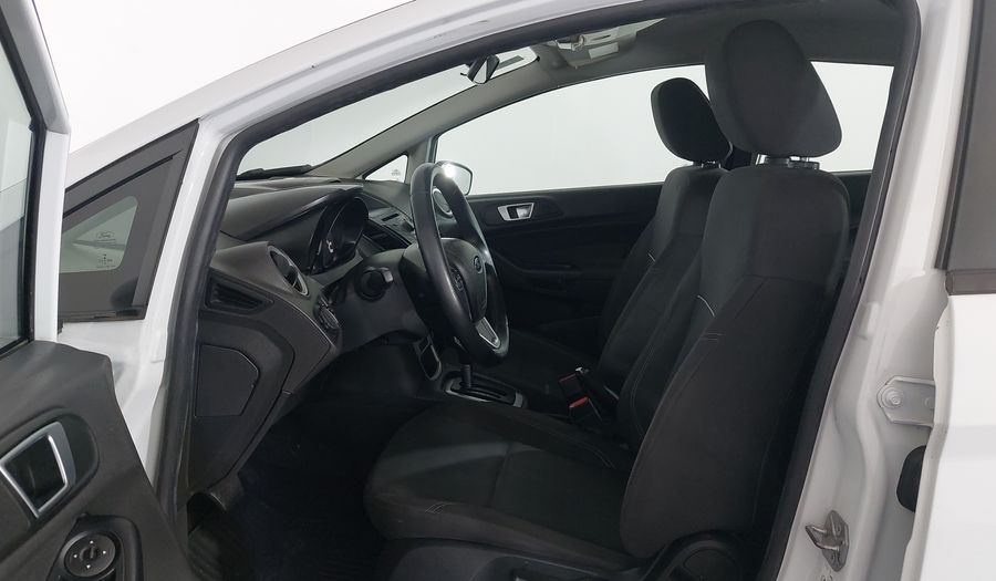 Ford Fiesta SE HATCH Hatchback 2016