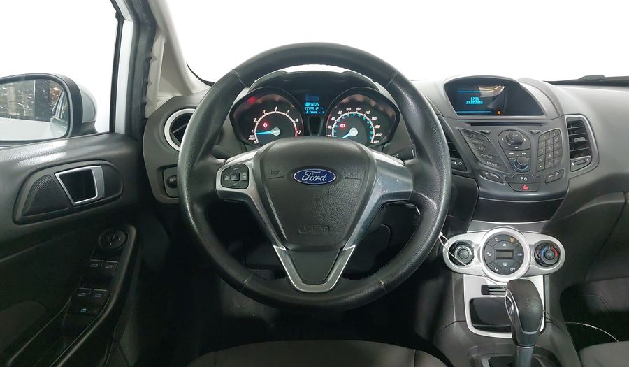 Ford Fiesta SE HATCH Hatchback 2016