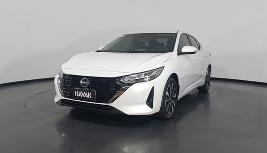 Nissan • Sentra