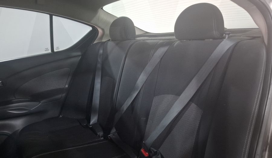 Nissan Versa 1.6 ADVANCE TM AC Sedan 2015