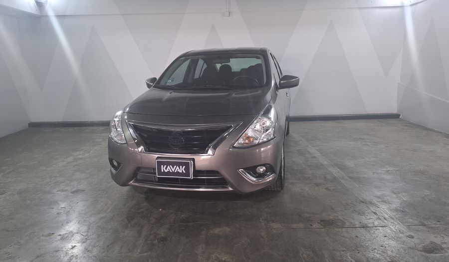 Nissan Versa 1.6 ADVANCE TM AC Sedan 2015
