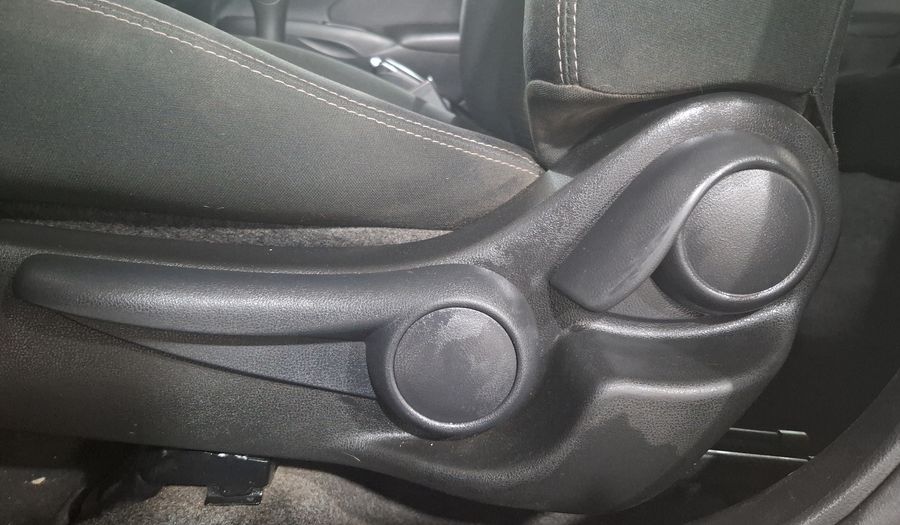 Nissan Versa 1.6 ADVANCE TM AC Sedan 2015