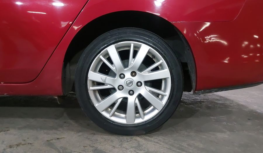 Nissan Sentra 1.8 EXCLUSIVE NAVI CVT Sedan 2015
