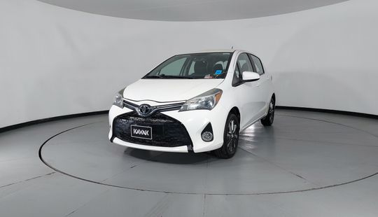 Toyota • Yaris