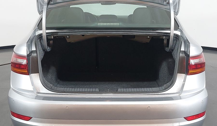 Volkswagen Jetta 250 TSI RLINE TIPTRONIC Sedan 2020