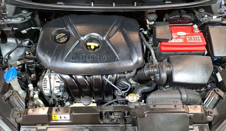 Hyundai Elantra 1.8 LIMITED TECH AT Sedan 2015