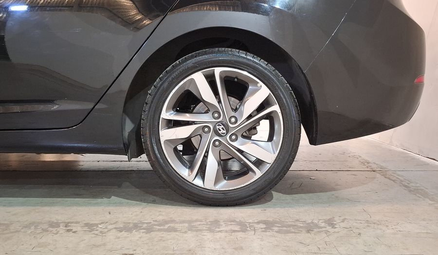Hyundai Elantra 1.8 LIMITED TECH AT Sedan 2015