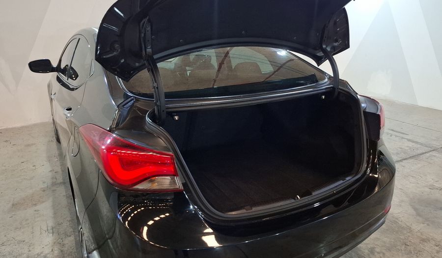 Hyundai Elantra 1.8 LIMITED TECH AT Sedan 2015