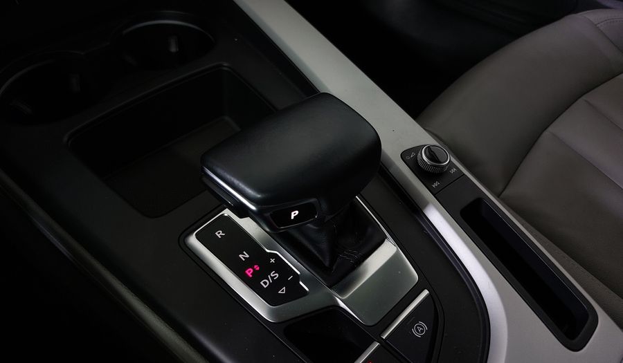 Audi A4 2.0 35 TFSI MHEV S TRONIC Sedan 2022