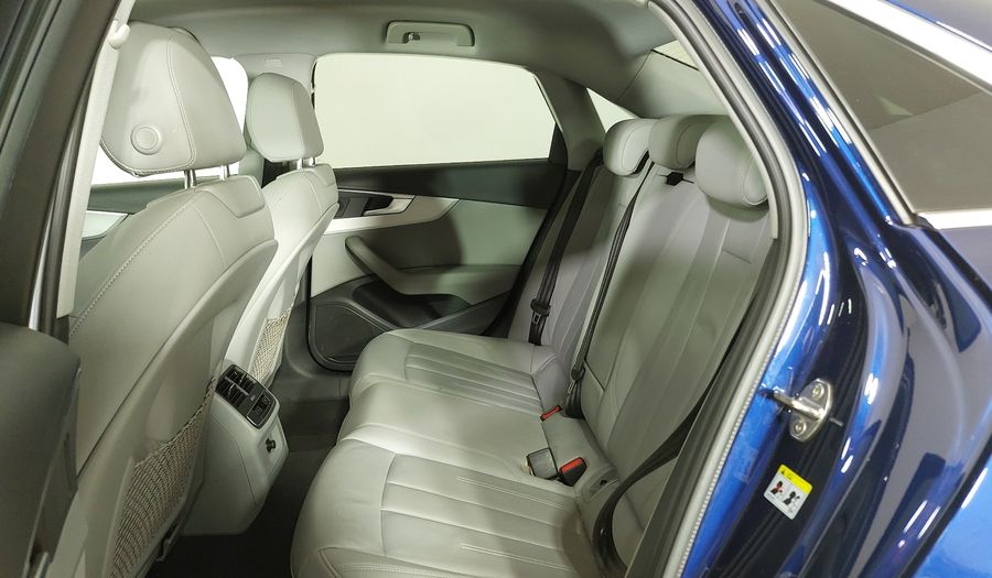 Audi A4 2.0 35 TFSI MHEV S TRONIC Sedan 2022