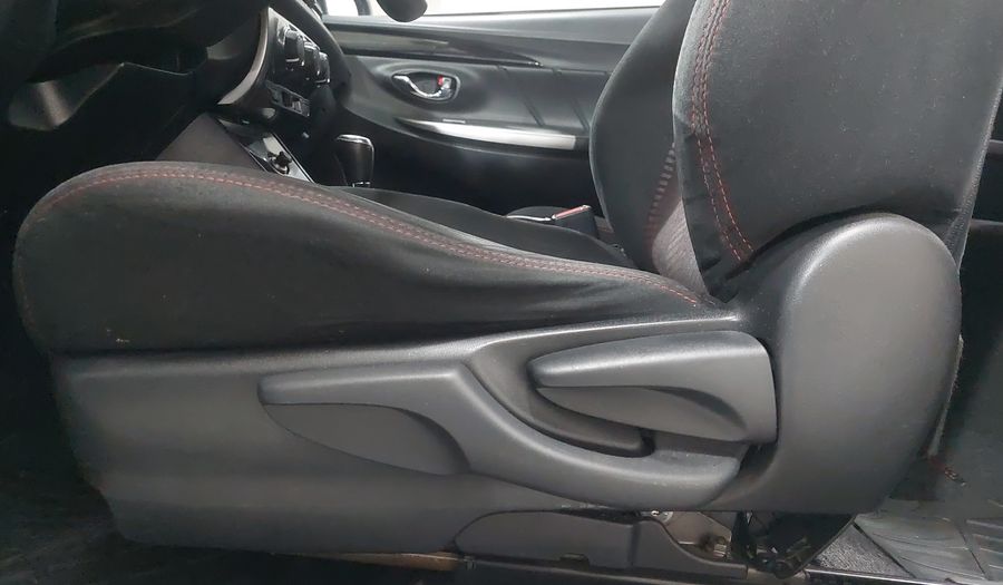 Toyota Yaris 1.5 S CVT 5PTAS Hatchback 2017