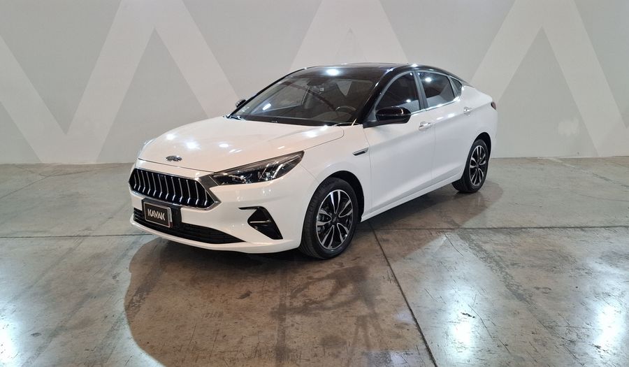 Jac J7 1.5 QUANTUM CVT Hatchback 2022
