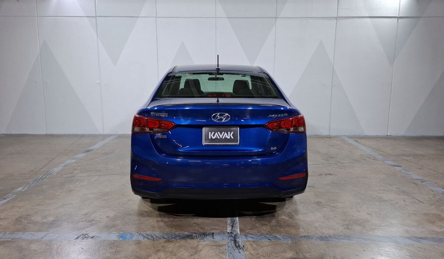 Hyundai Accent 1.6 GL MID AUTO Sedan 2022