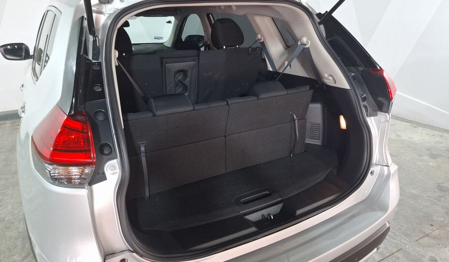 Nissan X-trail 2.5 ADVANCE 3 ROW CVT Suv 2021