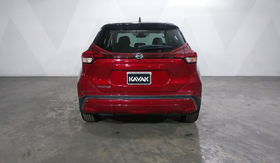 Nissan Kicks 1.6 PLATINUM BI-TONO LTS XTRONIC Suv 2021