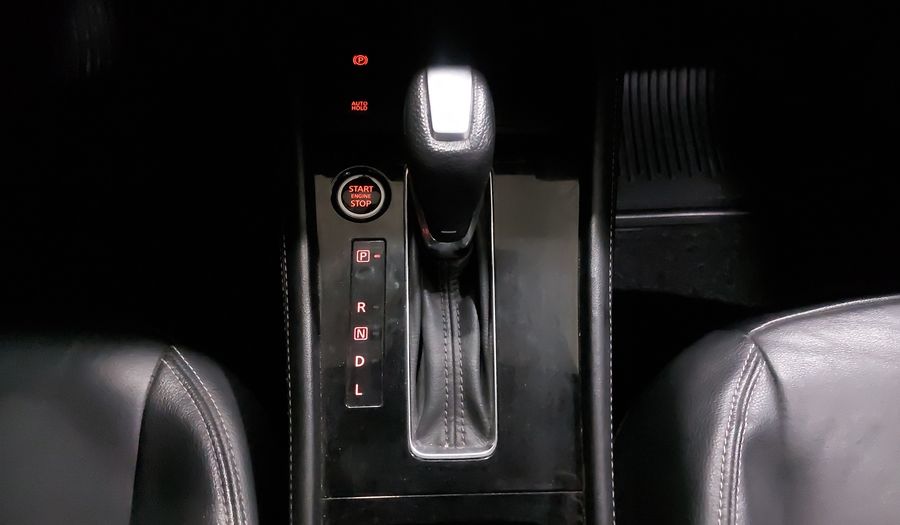 Nissan Kicks 1.6 PLATINUM BI-TONO LTS XTRONIC Suv 2021