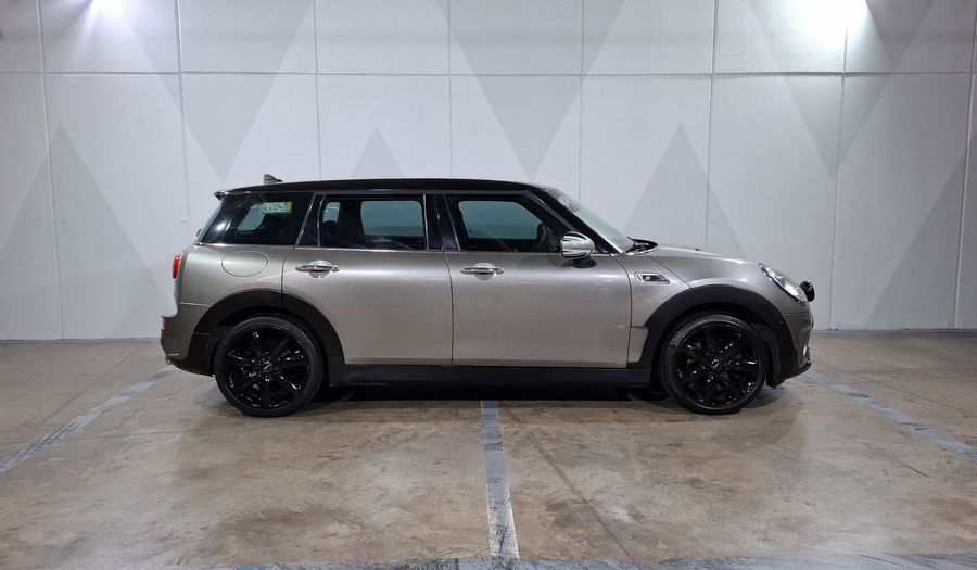 Mini Clubman 2.0 COOPER S CLUBMAN HOT CHILI AT Wagon 2017
