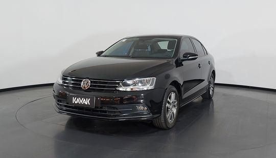 Volkswagen • Jetta