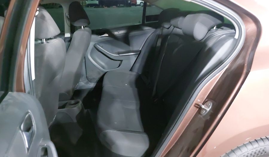 Volkswagen Jetta 2.0 TIP Sedan 2016