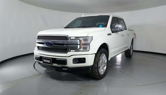 Ford • Lobo