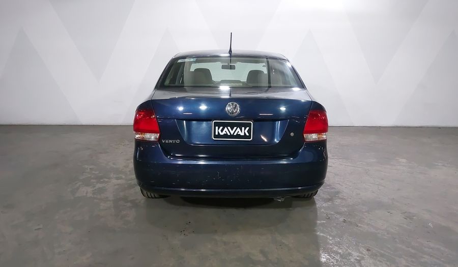 Volkswagen Vento 1.6 ACTIVE MT Sedan 2015