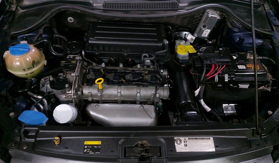 Volkswagen Vento 1.6 ACTIVE MT Sedan 2015