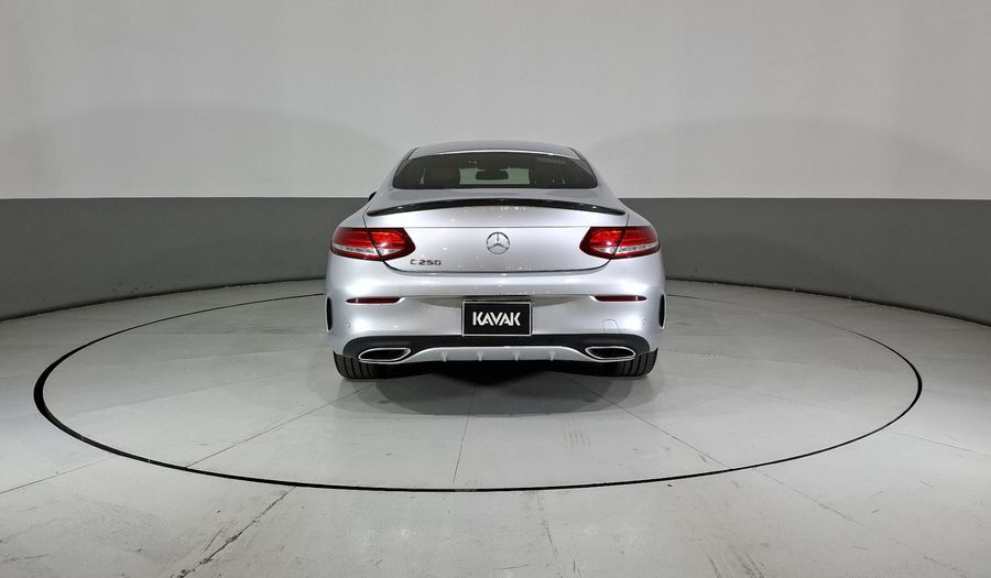 Mercedes Benz Clase C 2.0 250 AT Coupe 2017