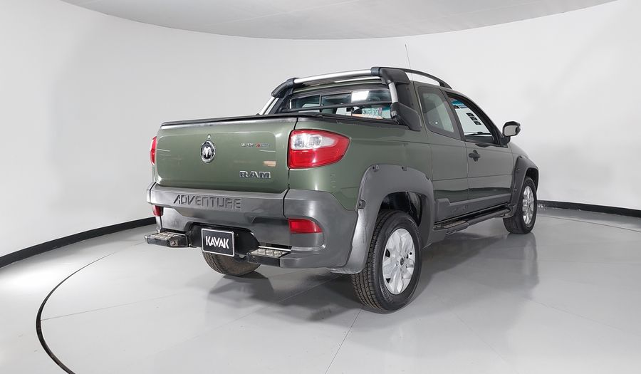 Ram 700 1.6 CLUB CAB FWD 4L 5MT Pickup 2016