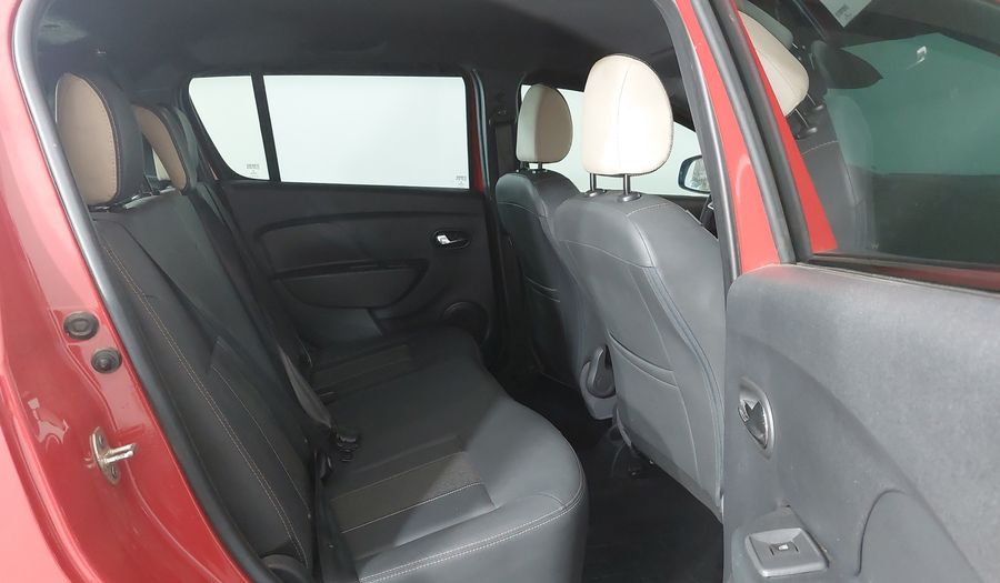 Renault Sandero STEPWAY ICONIC Hatchback 2022