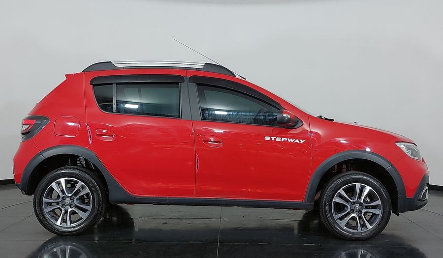 Renault Sandero STEPWAY ICONIC Hatchback 2022
