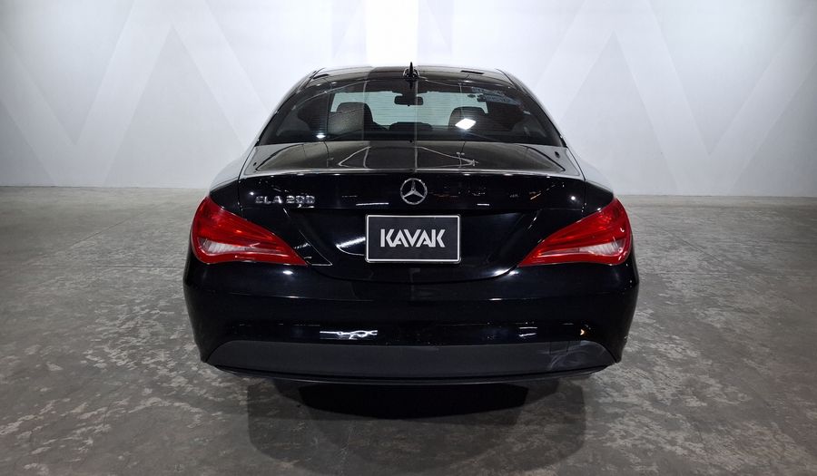 Mercedes Benz Clase Cla 1.6 CLA 200 CGI SPORT AT Coupe 2016