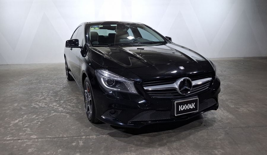 Mercedes Benz Clase Cla 1.6 CLA 200 CGI SPORT AT Coupe 2016