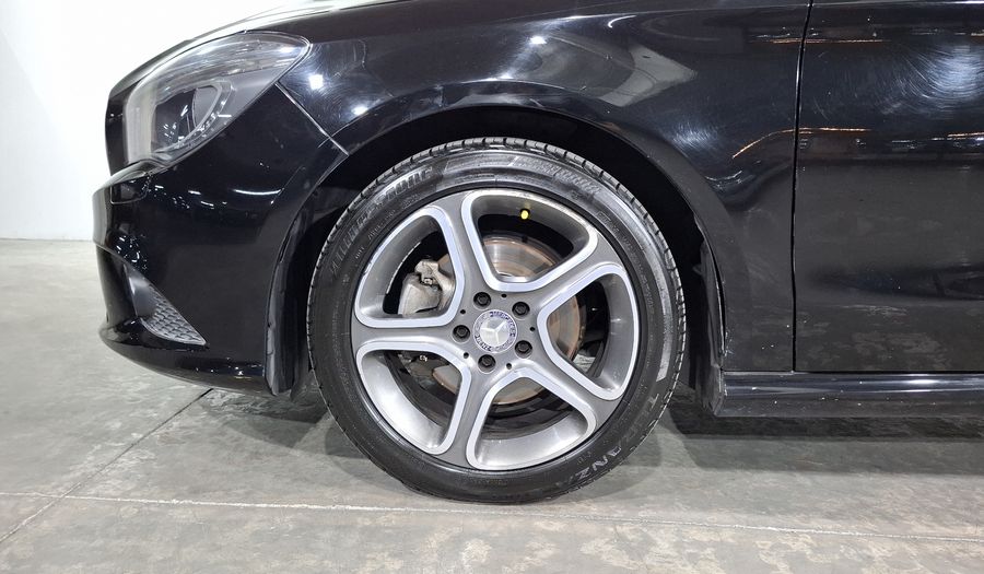 Mercedes Benz Clase Cla 1.6 CLA 200 CGI SPORT AT Coupe 2016