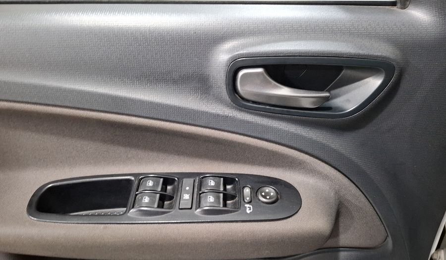 Fiat Uno 1.4 WAY Hatchback 2016