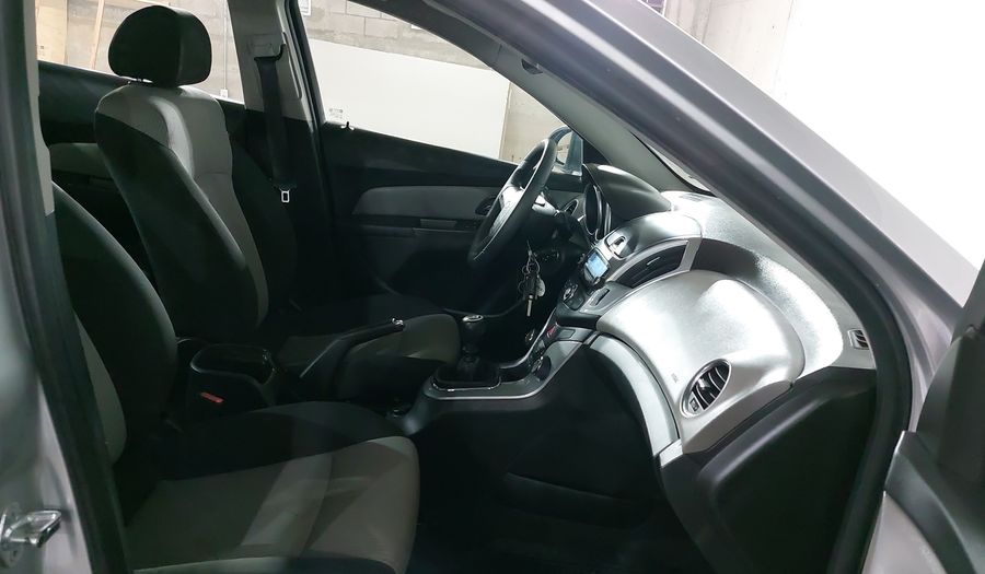 Chevrolet Cruze 1.8 1LS M Sedan 2013