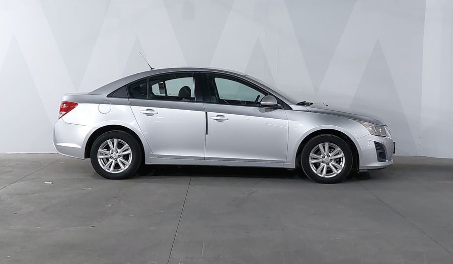 Chevrolet Cruze 1.8 1LS M Sedan 2013