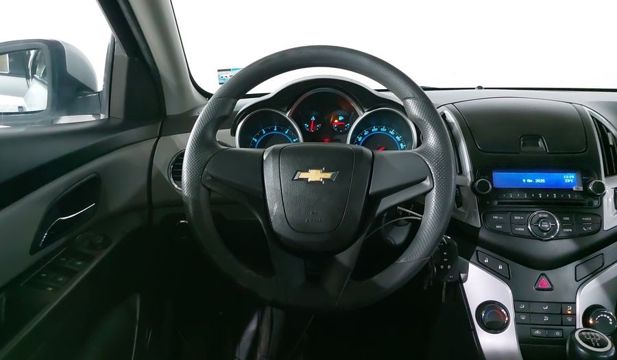 Chevrolet Cruze 1.8 1LS M Sedan 2013