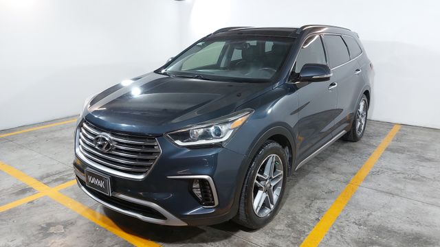 Hyundai • Santa Fe