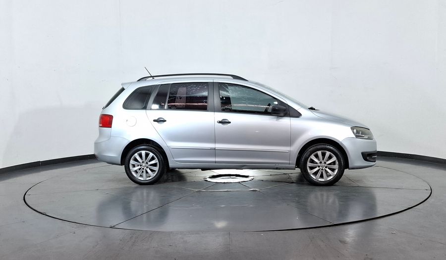 Volkswagen Suran 1.6 COMFORTLINE MT Minivan 2011