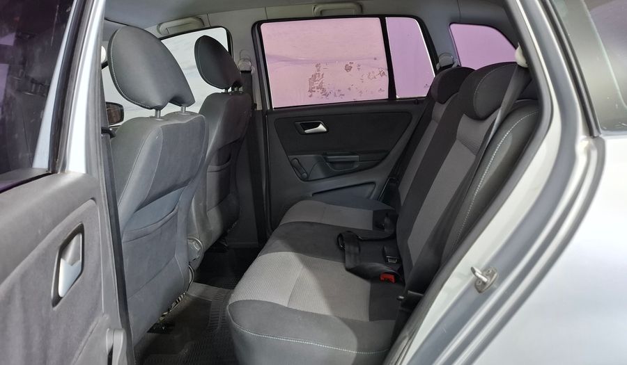 Volkswagen Suran 1.6 COMFORTLINE MT Minivan 2011