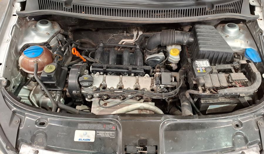 Volkswagen Suran 1.6 COMFORTLINE MT Minivan 2011