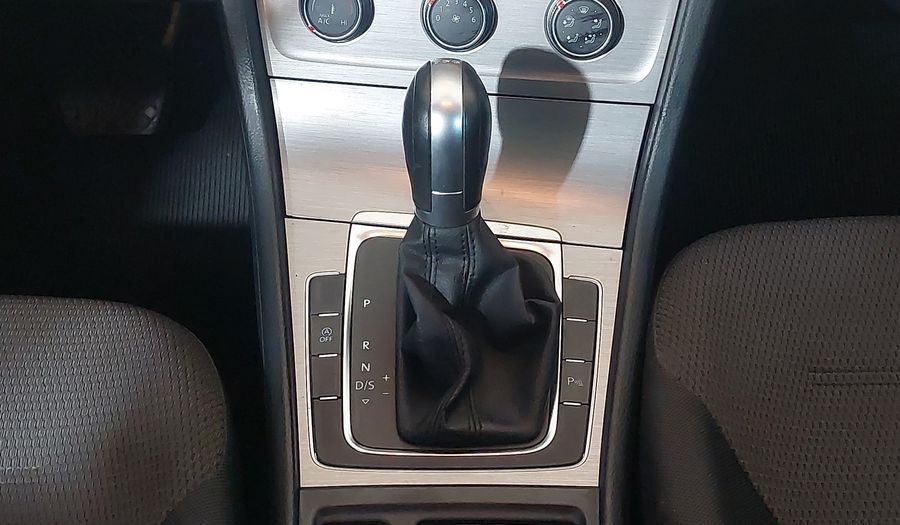 Volkswagen Golf TSI COMFORTLINE Hatchback 2015